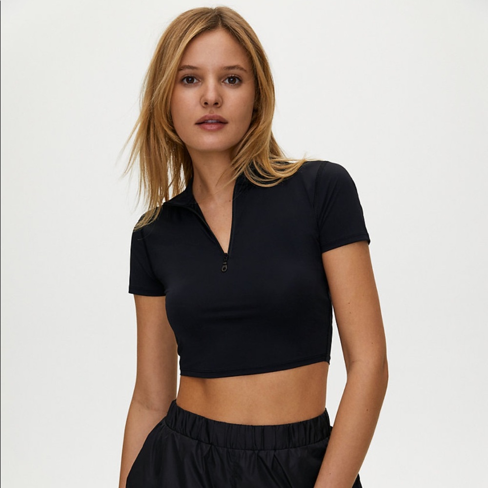 NWT- Aritzia TNA Mendocino T-Shirt